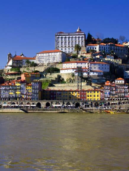 Γκιμαράες (Guimaraes), η οποία αποτέλεσε την πρώτη πρωτεύουσα της Πορτογαλίας. Είναι η γενέτειρα πόλη της πορτογαλικής εθνικότητας, καθώς εδώ γεννήθηκε ο πρώτος βασιλιάς της Πορτογαλίας, ο Αλφόνσος Α.
