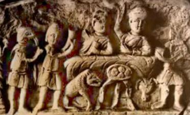 Figura 6: Krahasoni pamjet e Jezusit (lart) me ato të Mithras (poshtë). Vini re ngjashmëritë e mahnitshme në darkën e fundit, në transportin e një qengji dhe në ngasjen e një qerre dielli.