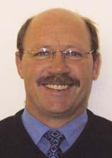 ) Prf Piet en Riekie van der Merwe Ons het verlede week berig r dr Stephan Hffman van Gemeente Vaalharts wat p Dnderdag 22 April tydens die Universiteit van Pretria se gradeplegtigheid sy DD-graad