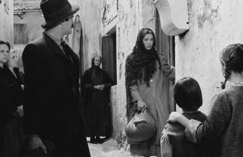 100 Years of Greek Cinema Thessaloniki IFF-2014 / Greek Films I timi tis agapis [Η τιμή της αγάπης / The Price of Love] 153 Σκηνοθεσία/Direction: Τώνια Μαρκετάκη/Tonia Marketaki Σενάριο/ Screenplay: