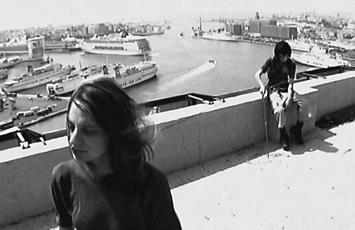 100 Years of Greek Cinema Thessaloniki IFF-2014 / Greek Films Pes sti Morfini akoma tin psahno [Πες στη Mορφίνη ακόμα την ψάχνω / Still Looking for Morphine] 157 Σκηνοθεσία-Μοντάζ/Direction-Editing: