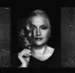Hanna Schygulla Spotlight Thessaloniki IFF-2014 / Tributes Fresque biographique [Νωπή βιογραφία] Σκηνοθεσία-Σενάριο/Direction-Screenplay: Hanna Schygulla Video Έγχρωμο/Color 10 Moi et mon double [Εγώ