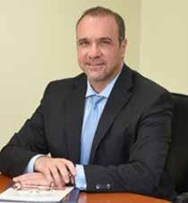 ΗΛΊΑΣ ΞΗΡΟΥΧΆΚΗΣ Μέλος Ο κ. Ηλίας Ξηρουχάκης έχει 25 χρόνια εμπειρίας σε ανώτερες διευθυντικές θέσεις χρηματοπιστωτικών εταιρειών στην Ελλάδα και το εξωτερικό.