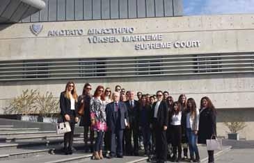 Πτυχιακό Πρόγραμμα Νομική (LLB) Κριτήρια Εισδοχής: Απολυτήριο Λυκείου Διάρκεια Σπουδών: Τέσσερα έτη Γλώσσα διδασκαλίας: Ελληνική ECTS: 240 Περιγραφή Προγράμματος: H Σχολή προσφέρει ένα ενιαίο
