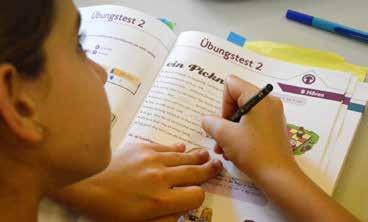 Γερμανικά Στόχος του προγράμματος Γερμανικών είναι να δοθεί η ευκαιρία στους μαθητές των Σχολείων μας να αποφοιτούν έχοντας επαρκή γνώση μιας δεύτερης ξένης γλώσσας και τη δυνατότητα να ανταποκριθούν
