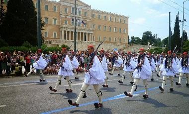 Εκκλησιασμός στον Ιερό Μητροπολιτικό ναό Αθηνών (750 μ.