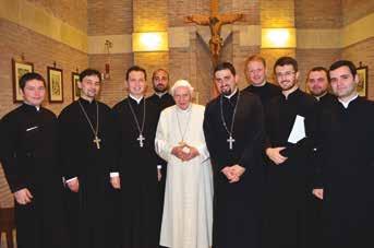 20 aktuálne 21 Gréckokatolícki kňazi na návšteve u emeritného pápeža Krátky koncert venovaný pápežovi Benediktovi XVI.