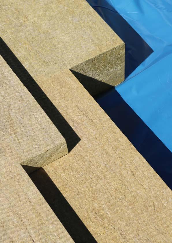 Teplota atmosféry pri požiari [ C] 1000 Prírodný kameň kamenné vlákna ROCKWOOL sa taví (približne 120 minút) 800 600 400 200 0 0 10 Hliník sa taví (okolo 9 minút) Sklo sa taví, pevnosť ocele klesá