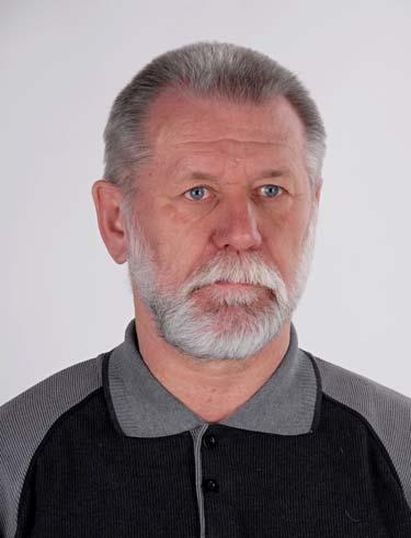 O H L A S Y Redakcia BULLETIN-u SSZ obdržala od dlhoročného strelca, osemnásobného majstra Slovenska, majstra a reprezentanta Československa pána Dušana Barbuša (na obr.