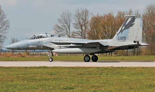 αποστολών Offensive/Defensive Air-to-Air και Air-to-Ground, με τα ίδια αεροπλάνα να πετούν δύο φορές την ημέρα αλλά με διαφορετικό χειριστή.