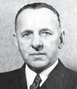 V rokoch 3 3 predsedal česko-slovensko-maďarskej komisii pre menšinové otázky. V roku bol rektor UK. Inicioval vznik Slovenskej historickej spoločnosti, ktorej prvým predsedom sa na jar sám stal.