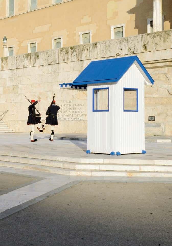 Φωτ.: Βασίλειος Κουτρουμάνος Η Προεδρική Φρουρά συνεχίζει και σήμερα με υπερηφάνεια την εθνική παράδοση των Ευζώνων μας, οι οποίοι κατά τους ιερούς αγώνες του έθνους μας, με τον ηρωισμό τους και τις