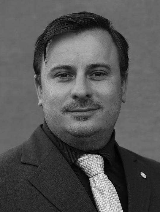 Andrej Blizniak, 37 r., kameraman, Dunajská Lužná, Školská 1300/11A, 2. Juraj Jánošík, PaedDr., 52 r., riadiaci pracovník, Dunajská Lužná, Krížna 249/4, 3. Peter Kováč, Mgr., 41 r.