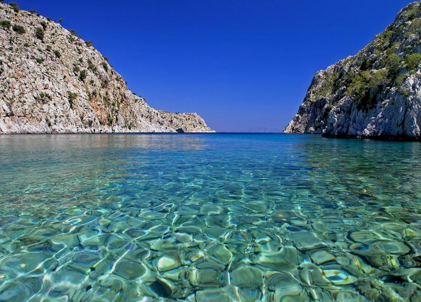 Α φ ι έ ρ ω μ α ΤΗΣ ΕΥΑΓΓΕΛΙΑΣ ΚΛΟΥΡΑ Θα έλεγε κανείς, βλέποντας αυτές τις φωτογραφίες, ότι θα κάναμε αφιέρωμα για τον ιδανικό προορισμό των διακοπών σας.