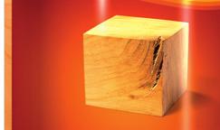 Na povrchu vytvára hrubú vrstvu, ktorá výborne chráni drevo pred nepriaznivými vplyvmi počasia, UV žiarením, udržiava vlastnosti dreva a zachováva jeho prirodzenú