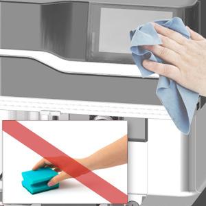 Χρησιμοποιείτε μόνο προϊόντα καθαρισμού κατάλληλα για τρόφιμα στην καφετιέρα.