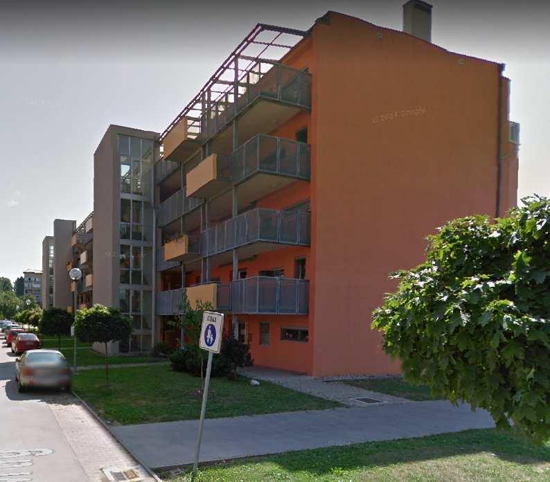 Žlote - zamenjava obstoječe pločevine žlot in pokrivnih obrob.