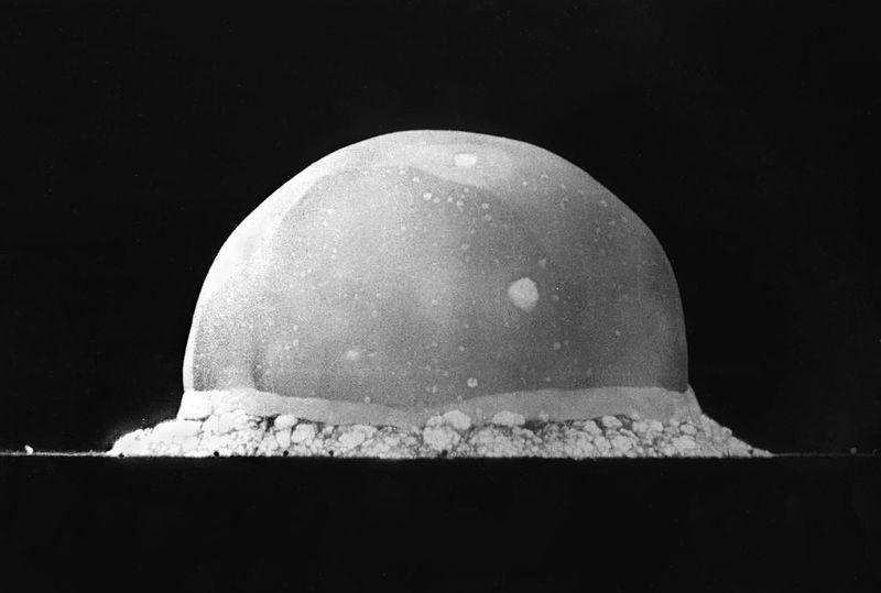 Trinity: η πρώτη πυρηνική δοκιμή Trinity ήταν η κωδική ονομασία της πρώτης δοκιμής πυρηνικής βόμβας.