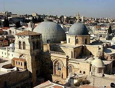 2 η Hμέρα, Δευτέρα 24 Δεκεμβρίου 2018 Ιερουσαλήμ Πρωινό και αναχώρηση για την παλιά πόλη των Ιεροσολύμων. Μετάβαση στον Ναό της Αναστάσεως του Χριστού μας.
