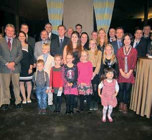 Razglednice iz Kolektorja Republika Kitajska je organizirala konferenco, na kateri se je srečala s predsedniki vlad vzhodne in centralne Evrope. Vzporedno s tem je potekal tudi gospodarski forum.