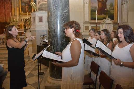 Την ημέρα αυτή συμπληρώνονταν ακριβώς 110 χρόνια από την άφιξη των πρώτων Μαριανών Αδελφών στην Ελλάδα και την έναρξη του εκπαιδευτικού και κοινωνικού τους έργου στη χώρα μας.