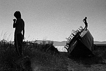 Σκηνοθεσία-Σενάριο/Direction-Screenplay: Γιώργος Ζώης/Yorgos Zois Φωτογραφία/Cinematography: Γιάννης Κανάκης/Yannis Kanakis Μοντάζ/Editing: Γιάννης Χαλκιαδάκης/Yannis HalikadakisΉχος/Sound: Άρης