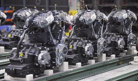 -togharley-davidson VyužíVa moderný systém montáže Motorov Harley-Davidson oslovil s cieľom zlepšenia procesov montáže motorov motoriek známu spoločnosť Dematic.