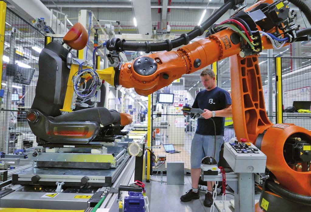 Manipuláciu so sedačkami uľahčil robot jedna z významných nadnárodných korporácií dodávajúca pre automobilový priemysel sedačky prevádzkuje na slovensku niekoľko závodov.