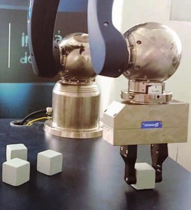středním firmám 19 SCARA robot COMAU a jeho využití 20 Dokonalosť v pohybe 62 Riadenie robota LWA 4P od SCHUNK v ROS 64 Úvod do ISO/TS 15066 Priemyselný softvér 21 Viac funkcií, viac opcií, viac