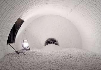 Keramik BL kvapalina - minerálne plnivo - extrémna odolnosť proti oderu odolnosť vysokým teplotám od -35 C do +180 C Keramik W pastovitý minerálne plnivo extrémna odolnosť proti opotrebovaniu -