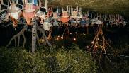 Αλέξανδρος Αλεξίου πρόσφερε χρηματικό ποσό από μαθητές και καθηγητές, τιμητική πλακέτα με το έμβλημα του σχολείου μας, καθώς και την εικόνα του Αγίου Φωκά για να τον καθοδηγεί στο θεάρεστο έργο του.