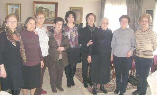 Δημιουργικό εργαστήρι βενετσιάνικης μάσκας στο ΚΑΠΗ Βέροιας Την Παρασκευή 9 Φεβρουαρίου,οι μικροί μας φίλοι του τμήματος Α2 του 2ου Δημοτικού Σχολείου Βεροίας με την δασκάλα τους Κα Μαρία