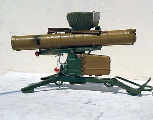 Α-Τ ΟΠΛΟ FAGOT Βεληνεκή: Μέγιστο Τεχνικά Χαρακτηριστικά Ελάχιστο 70 μ. Βάρη: Βάρος όπλου με τρίποδα 2.000 2.500 4.000 μ. (ανάλογα με τον τύπο του βλήματος) 22.000 χλγ.