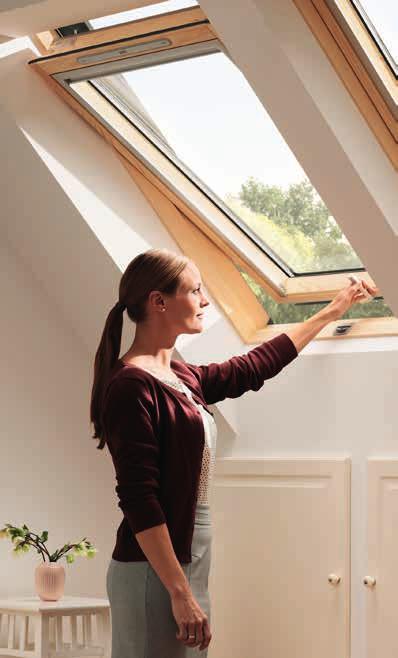 Okná so spodnou kľučkou sú vybavené dvojstupňovým ventilačným systémom, ktorý umožňuje vášmu domovu dýchať aj pri zatvorenom okne.