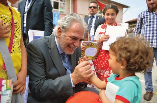 > 11 Γι αυτό και η Αφρική βρίσκεται ψηλά στις προτεραιότητες της Ευρωπαϊκής Επιτροπής. Μια άλλη μεγάλη κρίση ήταν και παραμένει η συριακή.