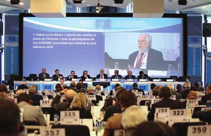 να διασφαλιστεί ένα καλύτερο μέλλον για την Ευρώπη: την αντιμετώπιση των αυξανόμενων κοινωνικών ανισοτήτων, την οικονομική ανάπτυξη και την παροχή μιας αποτελεσματικής απάντησης, σύμφωνα με τις αρχές