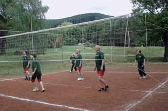 SPRÁVCA BYTOVÝCH DOMOV 3/2012 mužský nohejbal a pridávajú sa nové disciplíny podľa záujmu účastníkov AZBEST CUP-u. Tretí deň je vyhradený sponzorom, ktorí majú môžnosť odprezentovať sa.
