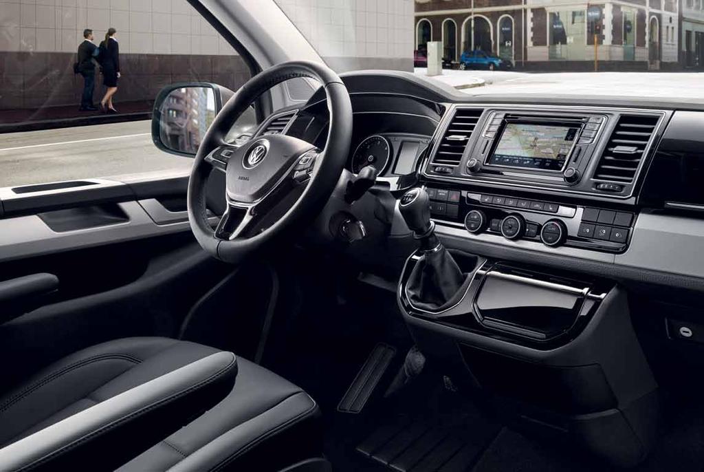 1) Η εφαρμογή Car-Net App-Connect περιλαμβάνεται στον εξοπλισμό του συστήματος ραδιοπλοήγησης Discover Media Plus. Συμβατό με τα προγράμματα MirrorLink, CarPlay, και Android Auto.