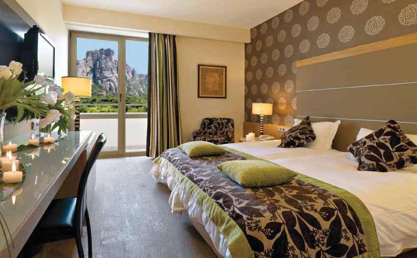 Divani Meteora Hotel 4* Καλαμπάκα Το Divani Meteora, μέλος του Ομίλου πολυτελών ξενοδοχείων Διβάνη στην Ελλάδα, προσφέρει στους επισκέπτες του την ευκαιρία να απολαύσουν την