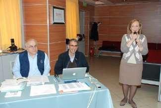 Η συντροφικότητα, το μοίρασμα και η συμμετοχή στις τελετές και στις ομάδες προβληματισμού φώτισαν την πορεία μας από το σκοτάδι του Μαρτυρίου του Κυρίου μας έως το λαμπρό φως που ανάβλυσε από την