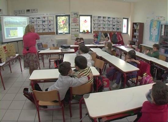 ΠΡΟΓΡΑΜΜΑ ΕΚΜΑΘΗΣΗΣ ΤΗΣ ΑΓΓΛΙΚΗΣ ΣΤΗΝ ΠΡΩΙΜΗ ΠΑΙΔΙΚΗ ΗΛΙΚΙΑ ΕΙΣΑΓΩΓΙΚΑ Με το πολυδιάστατο αυτό Έργο, το οποίο συγχρηματοδοτήθηκε από την Ευρωπαϊκή Ένωση και την Ελλάδα μέσω ΕΣΠΑ, έγινε η εισαγωγή της