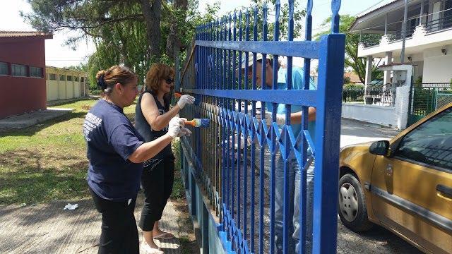 είναι αρχιτέκτονες, δημιούργησαν ένα υπαίθριο καθιστικό από