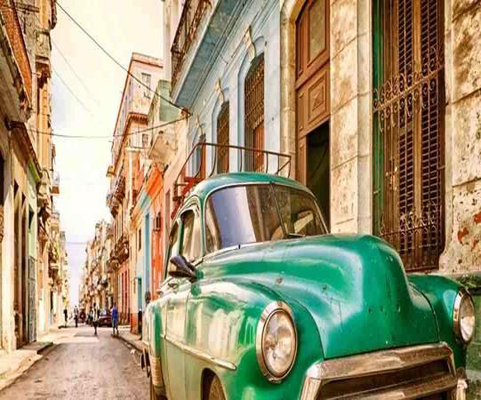 Η Κούβα ανήκει στα μέρη εκείνα που καταφέρνουν να διεγείρουν τα ανθρώπινα πάθη προσφέροντας μια διαφορετική εμπειρία και πραγματικότητα.