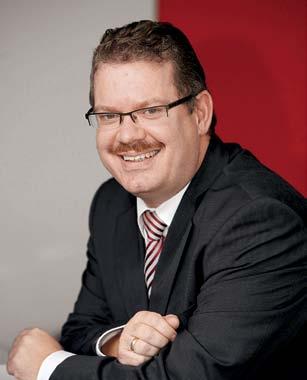 Editoriál Marcel van der Hoek generálny riaditeľ ABB, s.r.o. 06 Nové zásuvky s prúdovým chráničom (SRCD) Významná inovácia zásuviek FI-DOS pri zachovaní všetkých požadovaných technických parametrov meníme k lepšiemu vzhľad a zjednodušujeme obsluhu.