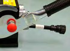 Príslušenstvo môže byť taktiež dodatočne pripojené pomocou príslušného káblového adaptéra viď Multi Connector systém v zadnej časti tejto príručky.