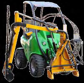 Hydraulicky ovládané rameno má ďaleký dosah a môže pracovať na obidvoch stranách