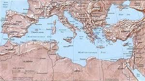 1.429m και το βαθύτερο σημείο της είναι το «φρέαρ των Οινουσσών» στο Ιόνιο Πέλαγος, κοντά στα Κύθηρα που αγγίζει τα 5.120m (Κουφίου, 2005). Εικόνα 5.1: Χάρτης της Μεσογείου.