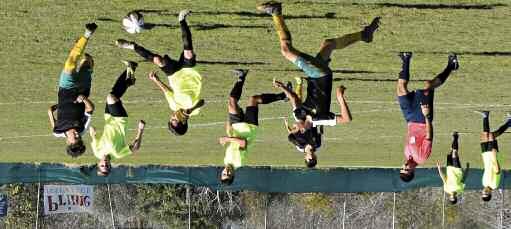 ΠΡΟΑΙΡΕΤΙΚΟ u14 Ο Ακρίτας Χλώρακας ήταν η μοναδική ομάδα που κέρδισε τον πρωταθλητή ΑΠΟΕΛ. Το στιγμιότυπο μας προέρχεται από αγώνα του με την ΑΕΚ Λάρνακας.