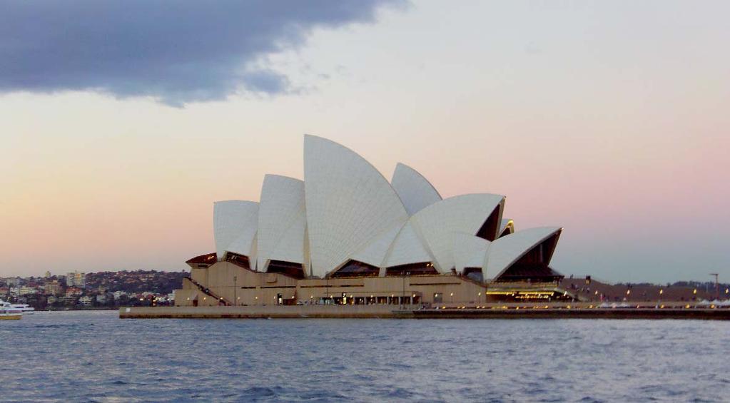 93. KONVENCIJA 93. KONVENCIJA LCI SYDNEY - AUSTRALIJA Sidney- Australija! Prva pomisao mi je bila Opera House, klokani, krokodili i koale, AC/DC,... Ali, Australija je puno, puno viπe.