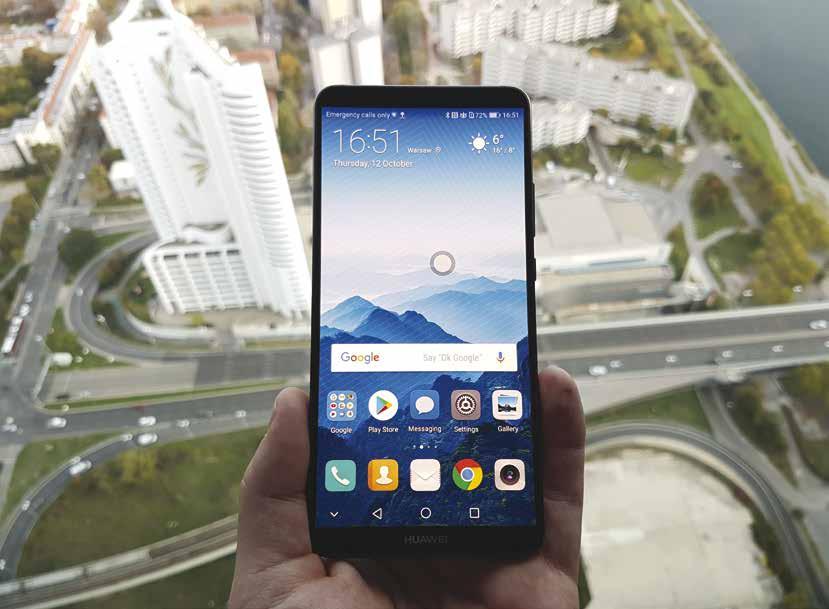 PREDSTAVITEV AKTUALNO V roke smo prijeli najpametnejši telefon na svetu..prišel je še zadnji paradni telefon trenutne generacije. To je Huawei Mate 10 Pro.